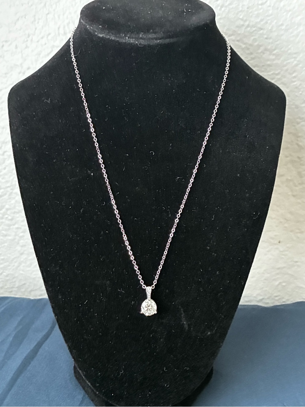 Elegant Silver- Tone Solitaire Pendant Lab Diamond GRA Certificate.